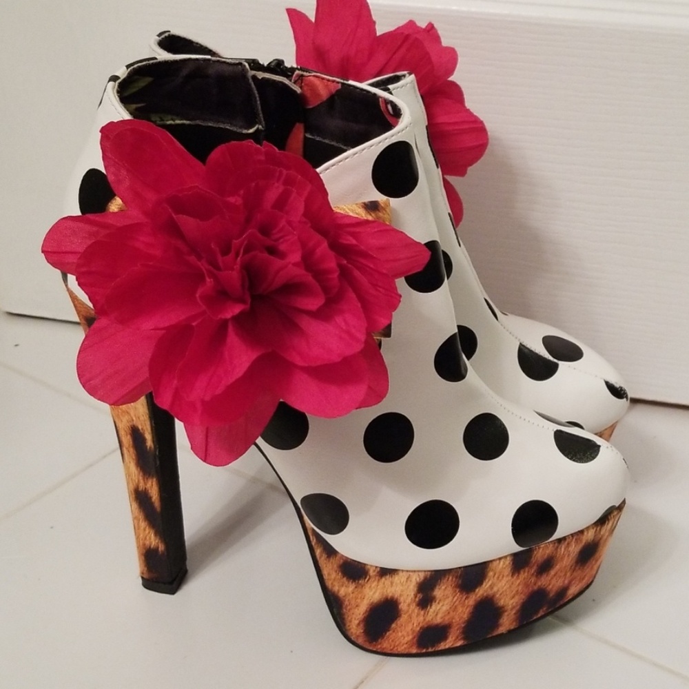Booties - Picture 2 of 8